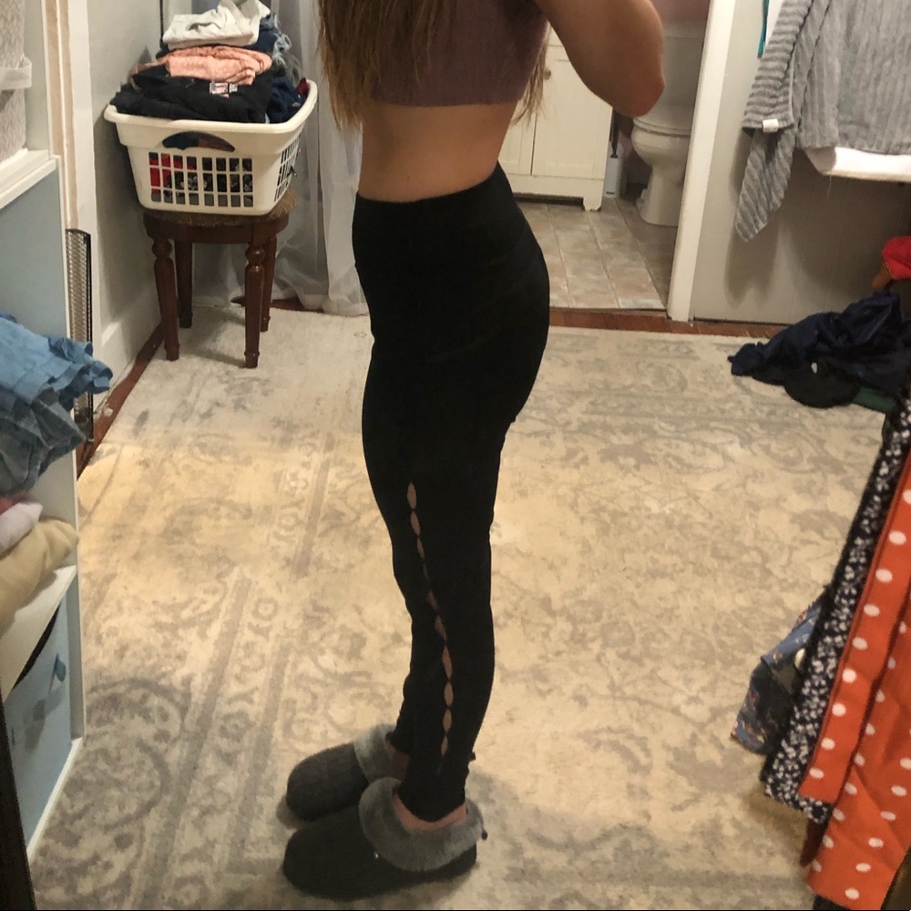 Athletic leggings